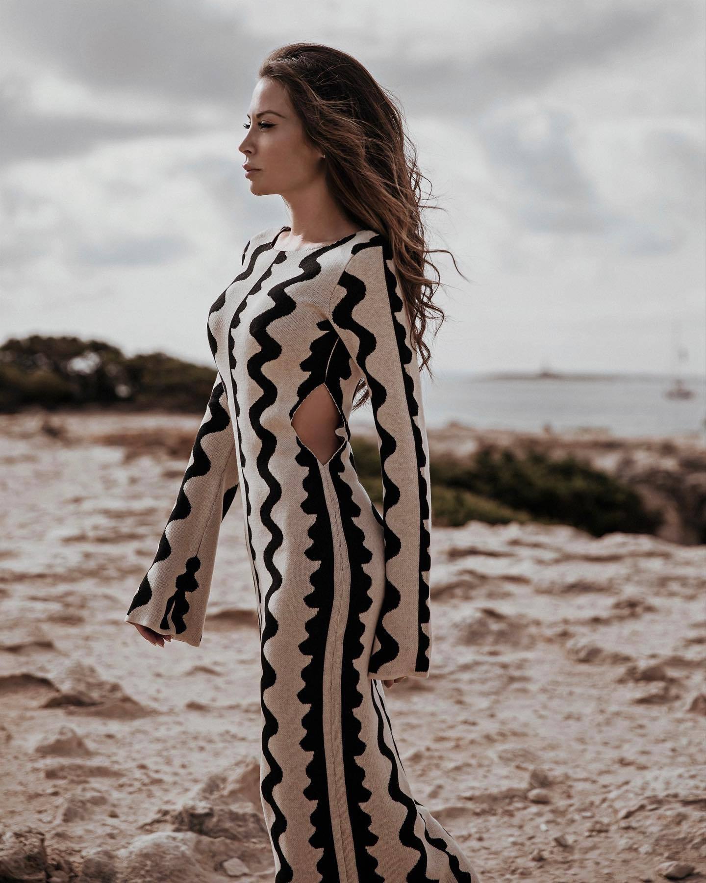 Ootddress Striped Contrast Color Knit Maxi Bodycon Dress Boho High Waisted Hollow Out Slim Dresses Women Holiday Dresses Vestidos