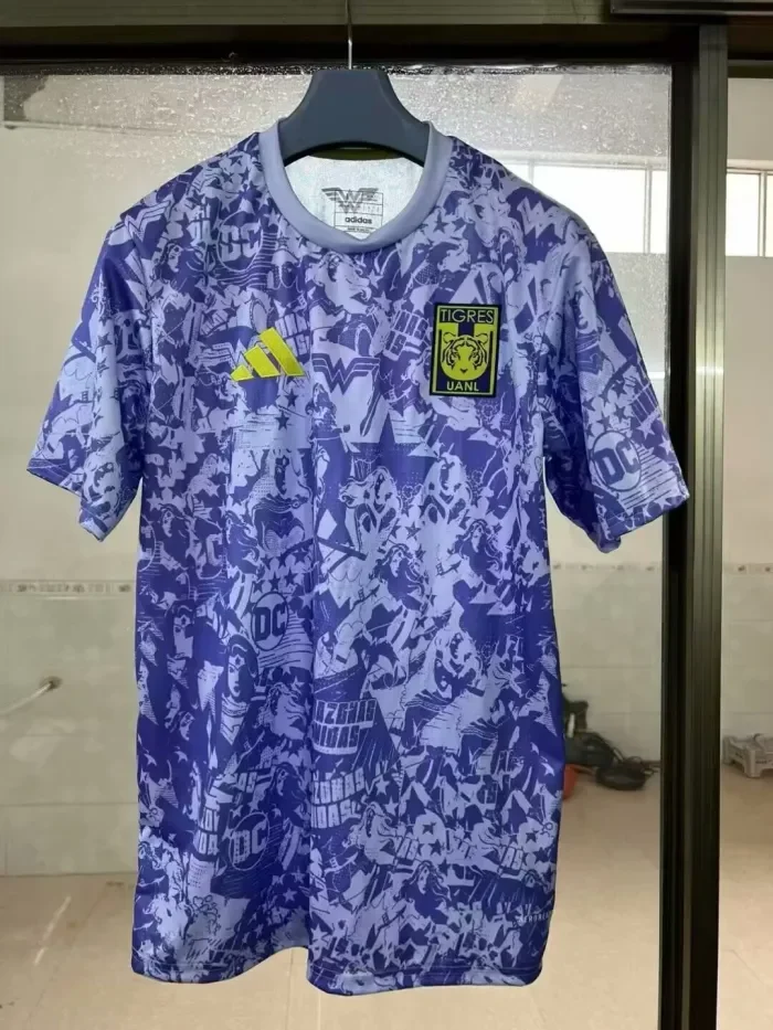 Fans Edition 2025-2026 Tigres UANL Purple Pre-Match Training Football Shirt