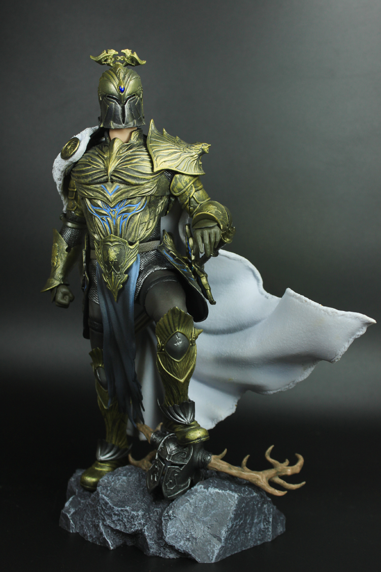 In-Stock Figurka Heroes VII Ivan Might and Magic Heroes VII FIgure/Statue
