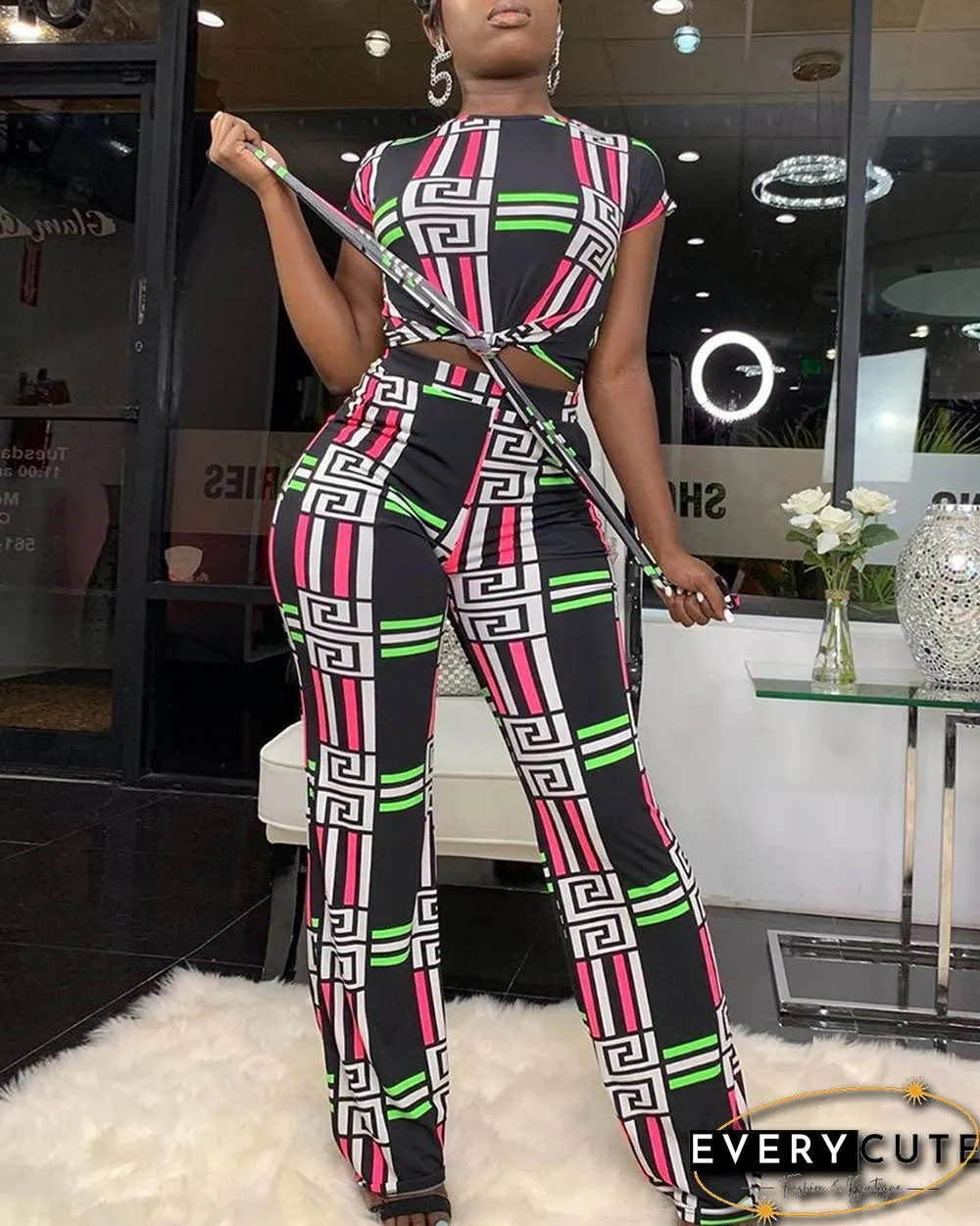 Graphic Print Tie Detail Crop Top & Pockets Pants Set