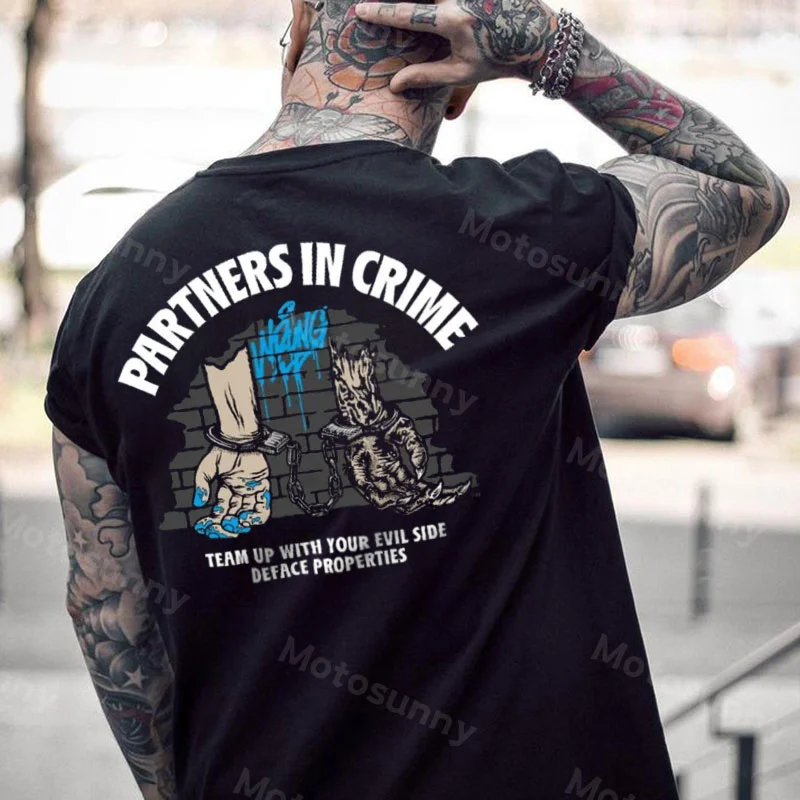 PARTNERS IN CRIME Skull Evil Graphic Black Print T-shirt