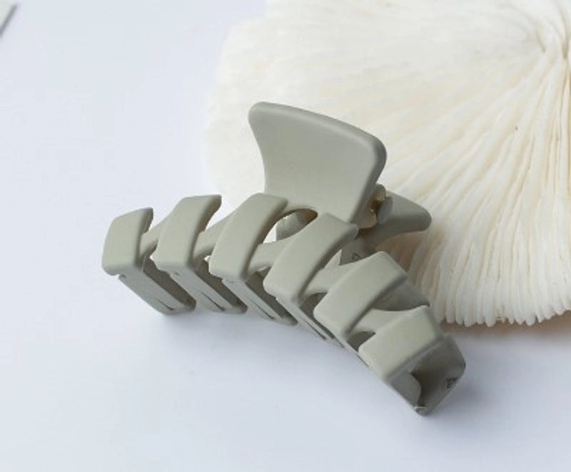 Minimalist Solid Color Arylic Stoving Varnish Hair Claws 1 Piece