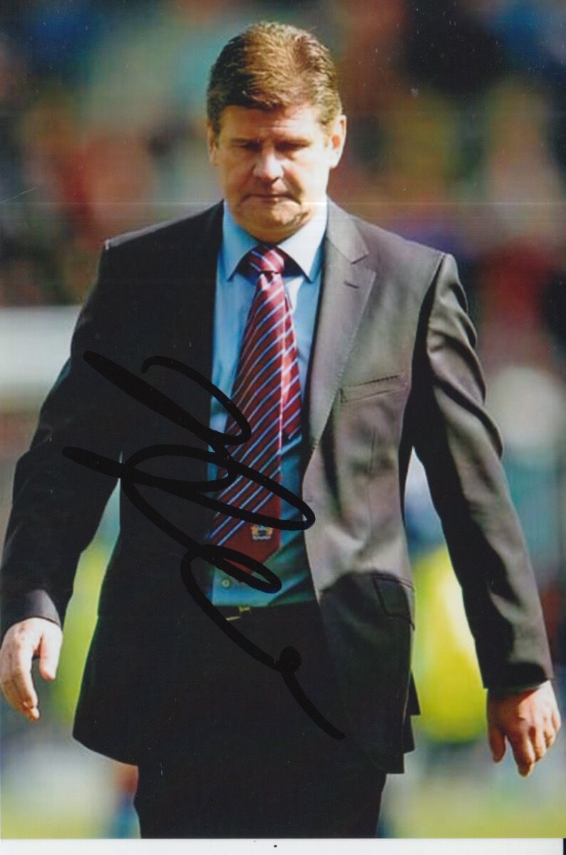 BURNLEY HAND SIGNED BRIAN LAWS 6X4 Photo Poster painting 1.