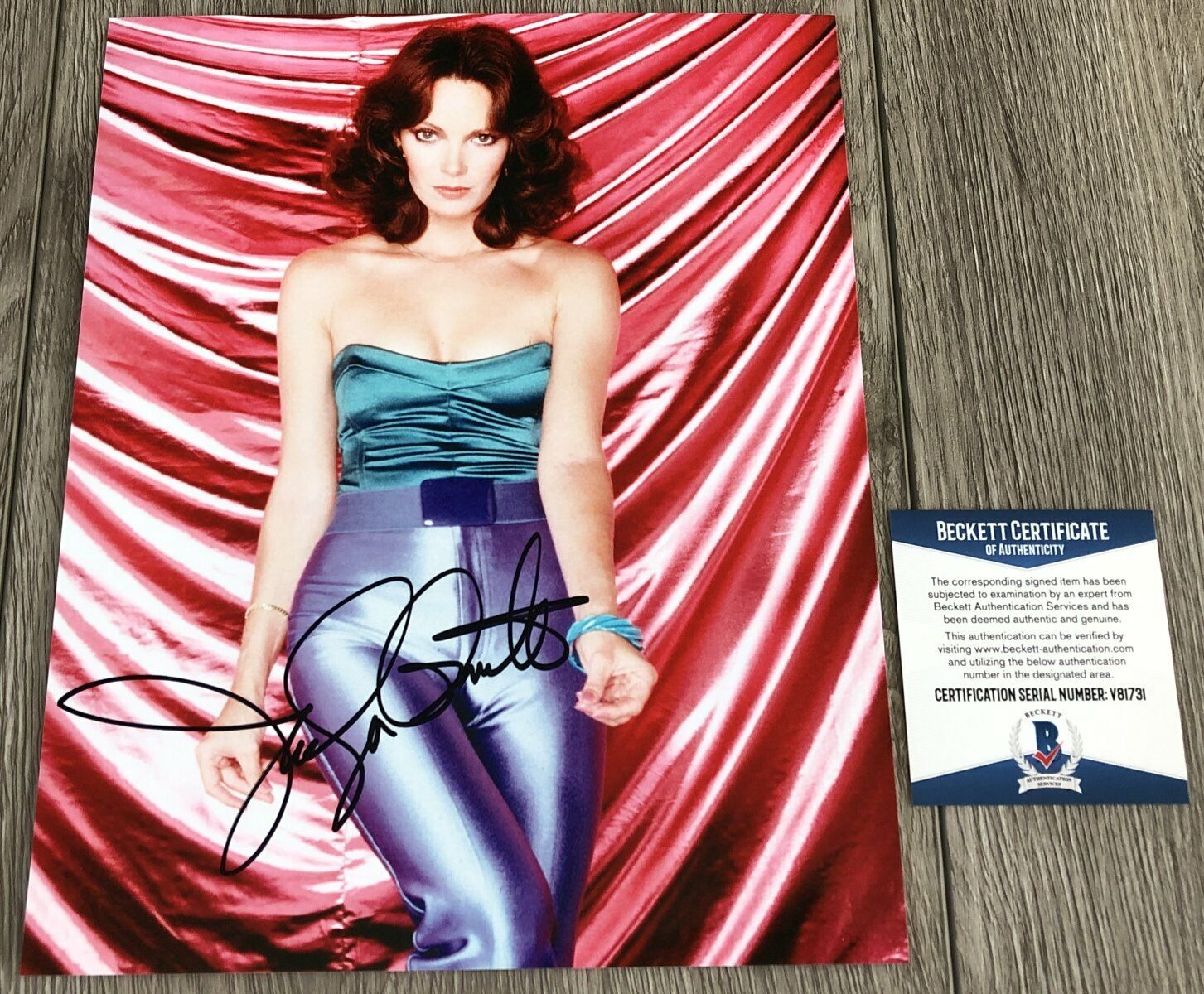 JACLYN SMITH SIGNED AUTOGRAPH CHARLIE'S ANGELS 8x10 Photo Poster painting A w/ BECKETT BAS COA