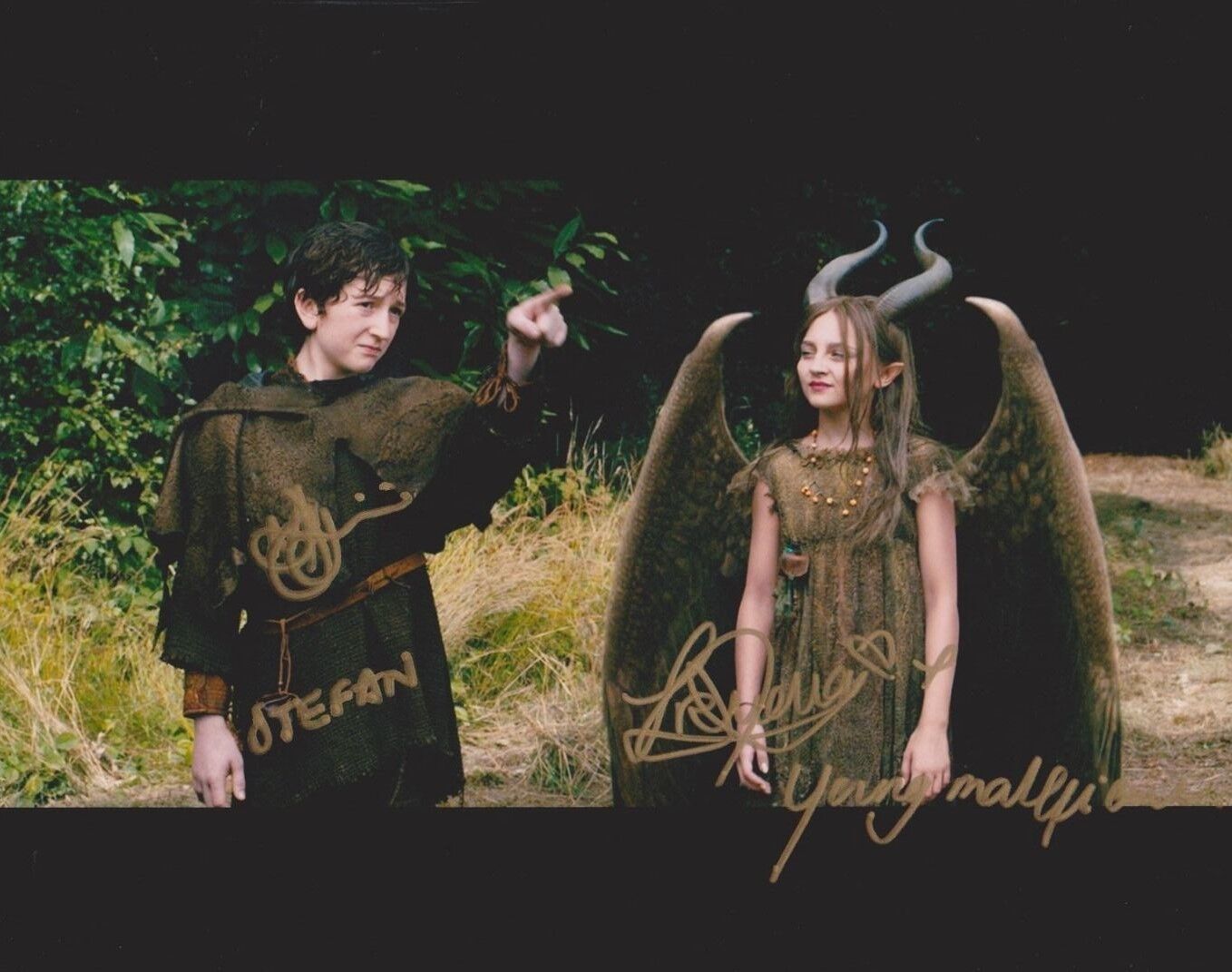 Isobelle Molloy & Michael Higgins Signed 8x10 Photo Poster painting - Maleficent - WOW!! G192