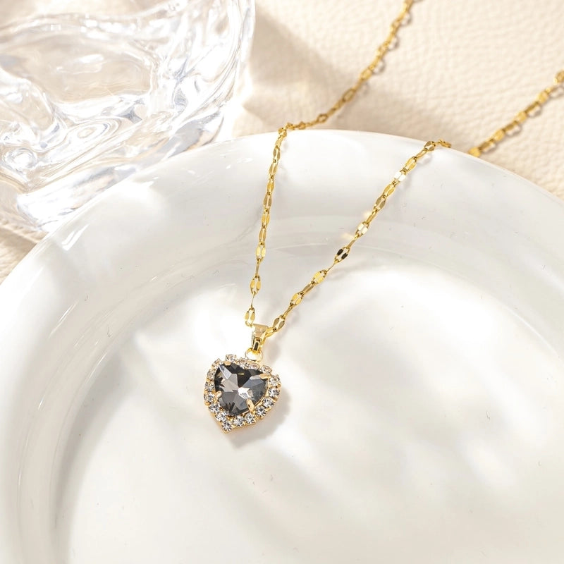 Titanium Steel Minimalist Plating Heart Shape Zircon Pendant Necklace
