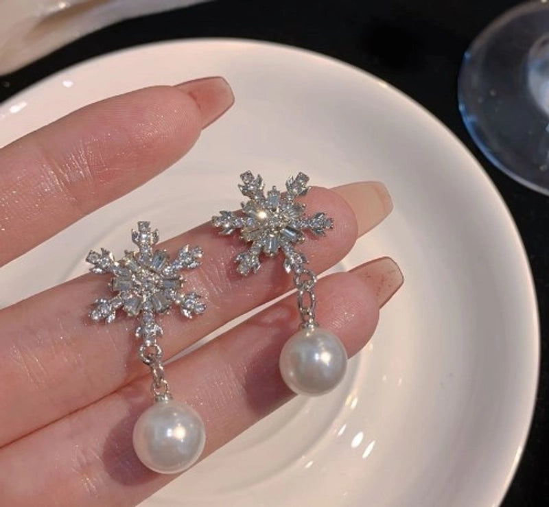 1 Pair Christmas Cute Christmas Tree Santa Claus Snowflake Copper Drop Earrings