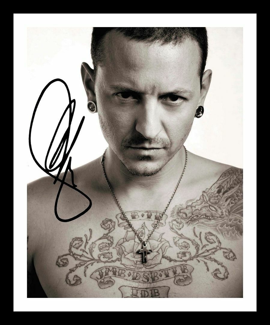 Chester Bennington - Linkin Park Autograph Signed & Framed Photo Poster painting