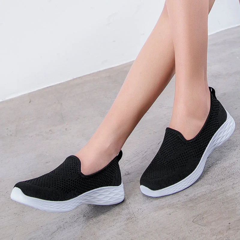 Women's Sneakers Mesh Breathable Walking Shoes Female Casual Vulcanized Ladies Flats Slip On Light Plus Size Woman 2022