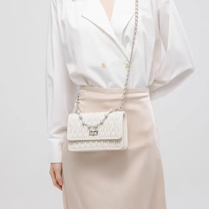 Small square bag chain bag versatile shoulder bag fashionable crossbody bag-vocosishoes