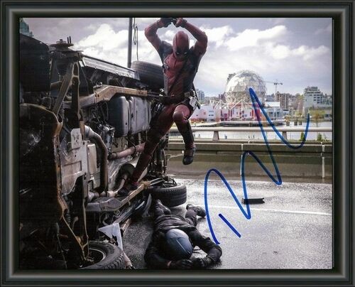 DEADPOOL - RYAN REYNOLDS A4 SIGNED AUTOGRAPHED Photo Poster painting POSTER -  POSTAGE