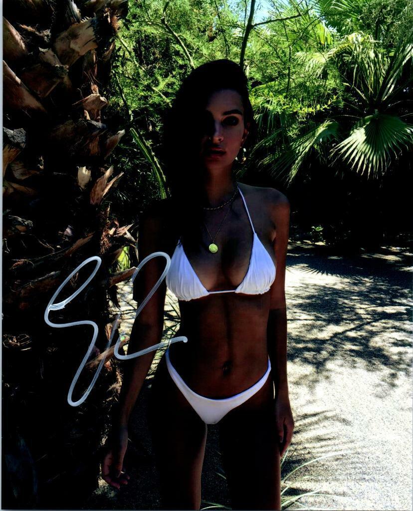 Emily Ratajkowski autographed 8x10 signed Photo Poster painting Picture Pic and COA