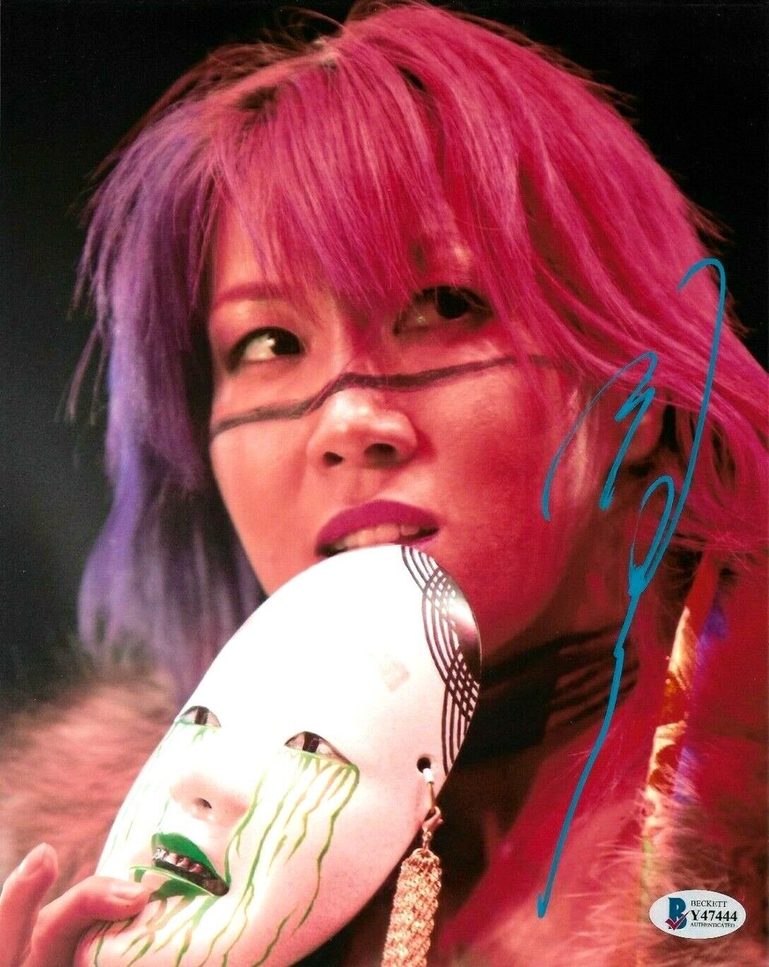 WWE ASUKA HAND SIGNED AUTOGRAPHED 8X10 Photo Poster painting WITH PROOF AND BECKETT COA 29