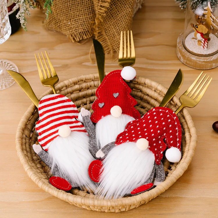 Christmas Gnomes Cutlery Holders Suit