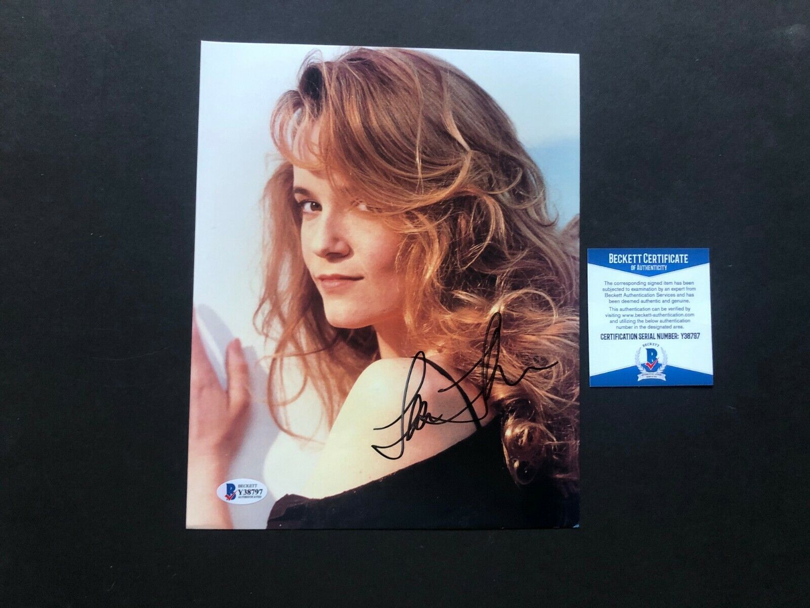 Lea Thompson Hot! signed autographed classic sexy 8x10 Photo Poster painting Beckett BAS coa