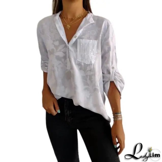 Sporty and breathable blouse