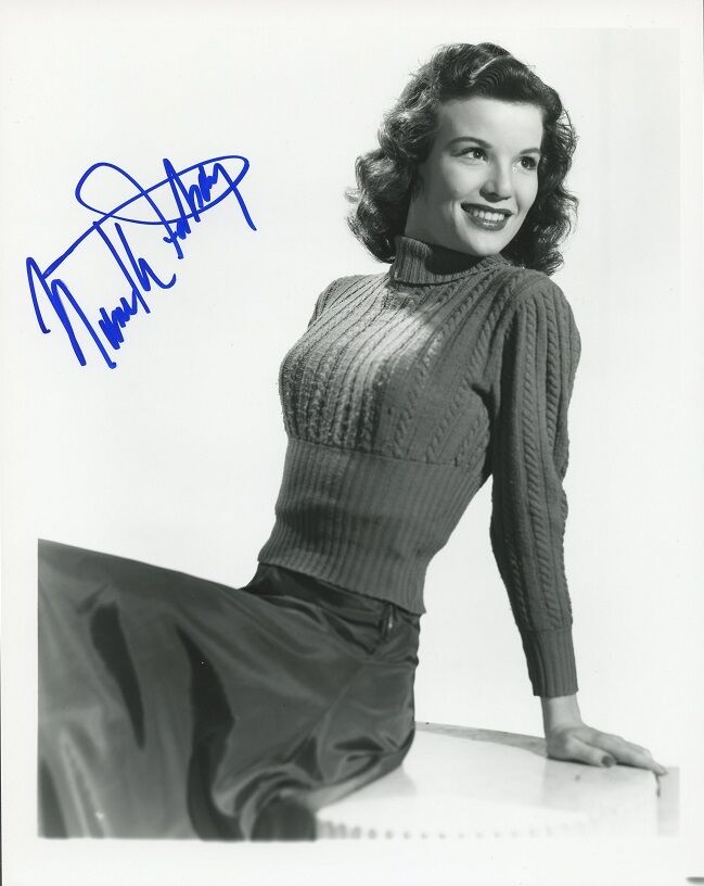 Gorgeous NANETTE FABRAY Signed Photo Poster painting