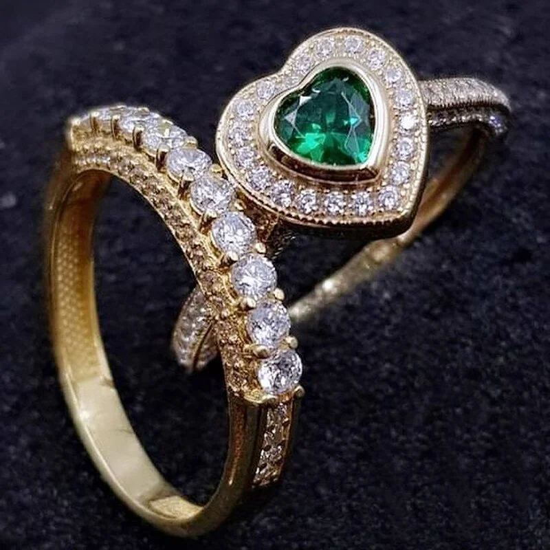 2 Pcs/Set Gorgeous Gold Color Heart-shaped Set Green Stone Rings Women's Cubic Zirconia Anniversary Bridal Jewelry Gifts