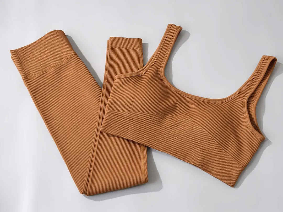 Sports bra and yoga pants set
