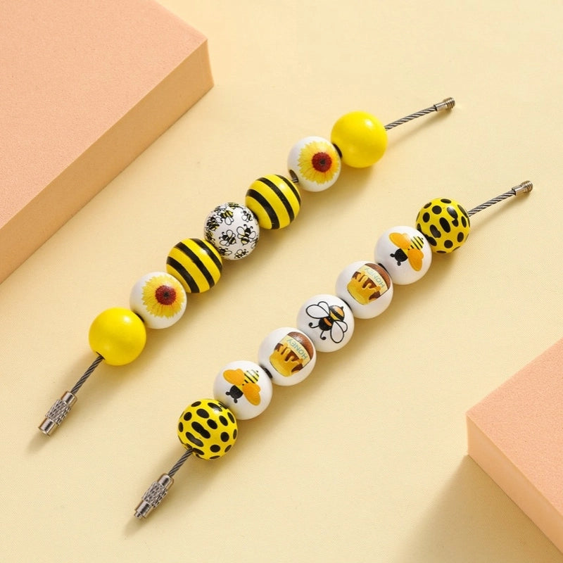 2 Pieces Cute Bee Wood Unisex Bag Pendant Keychain
