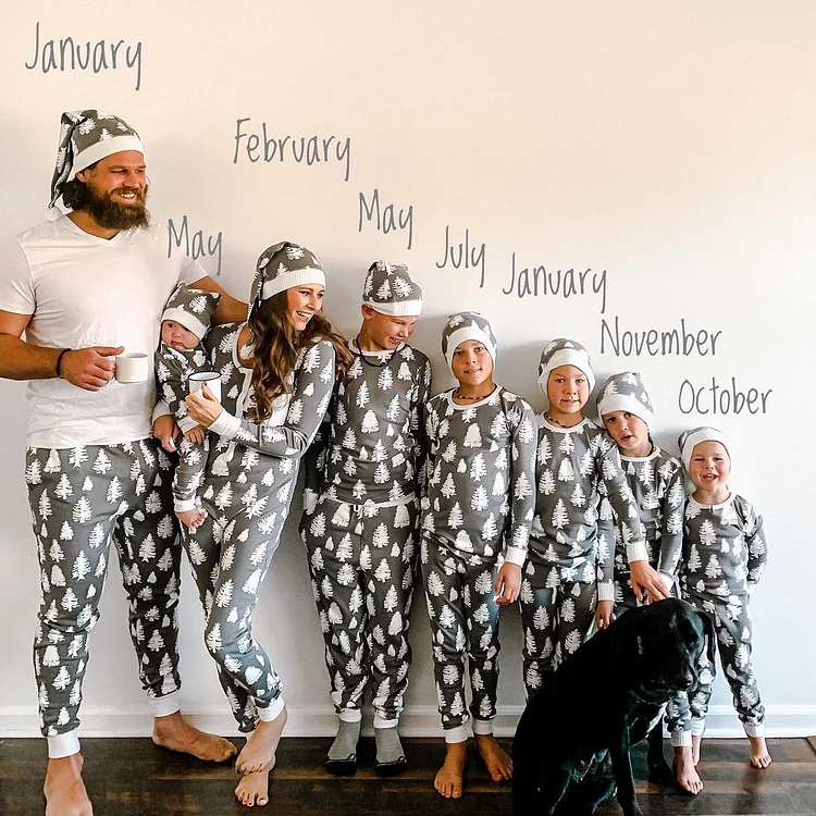 Best Christmas Tree Style Printing Family Matching Pajamas Sets