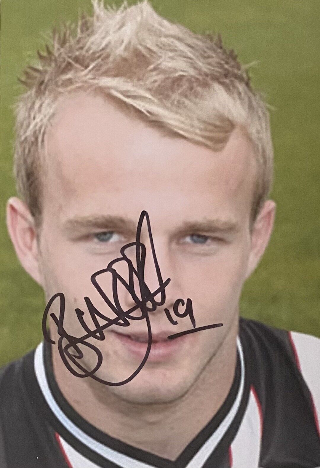 Bradley Wood Genuine Hand Signed Grimsby Town 6X4 Photo Poster painting