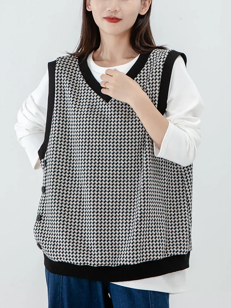 Plus Size - Women Plaid Knitted Vest Pullover Sweater