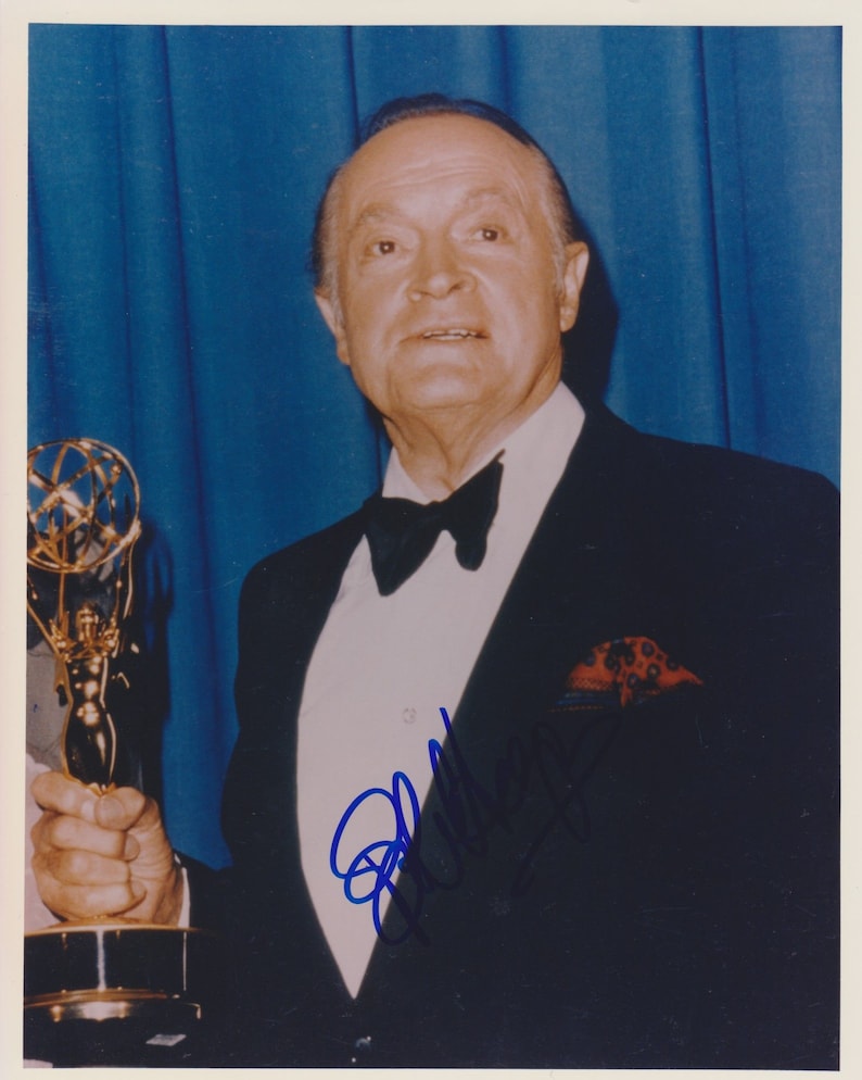 Bob Hope (d. 2003) Signed Autographed Glossy 8x10 Photo Poster painting - COA Matching Holograms