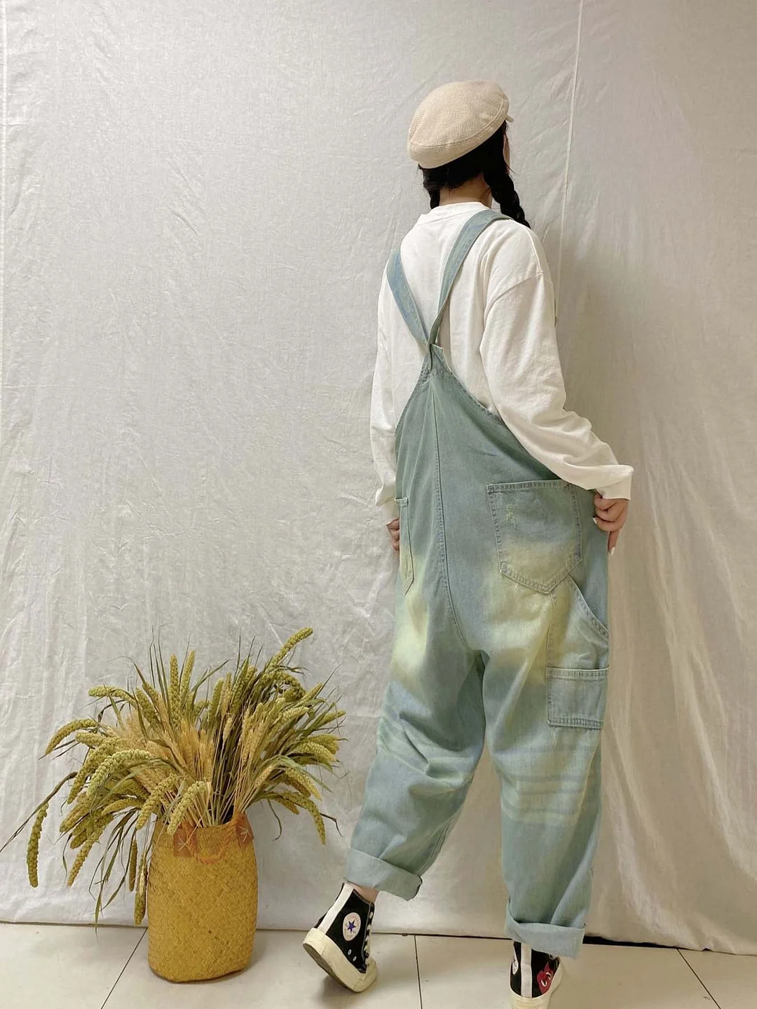 Women Half Sleeve V-neck Solid Color Dress