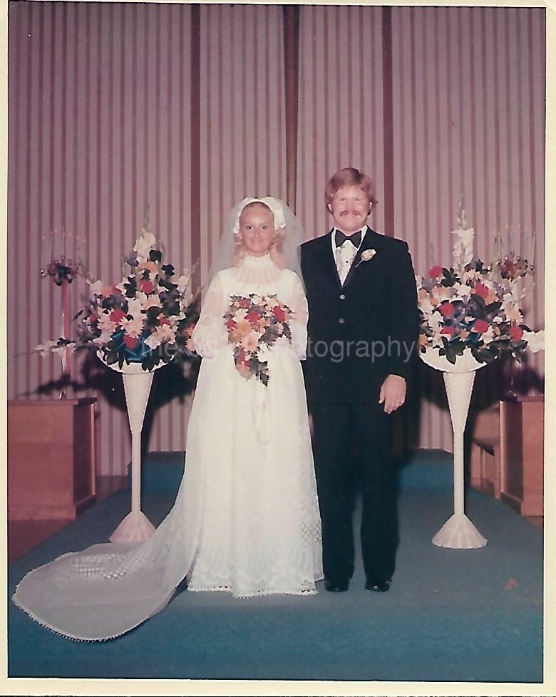 70's FOUND Photo Poster paintingGRAPH Groom BRIDE Color WEDDING COUPLE Portrait VINTAGE 13 26 F