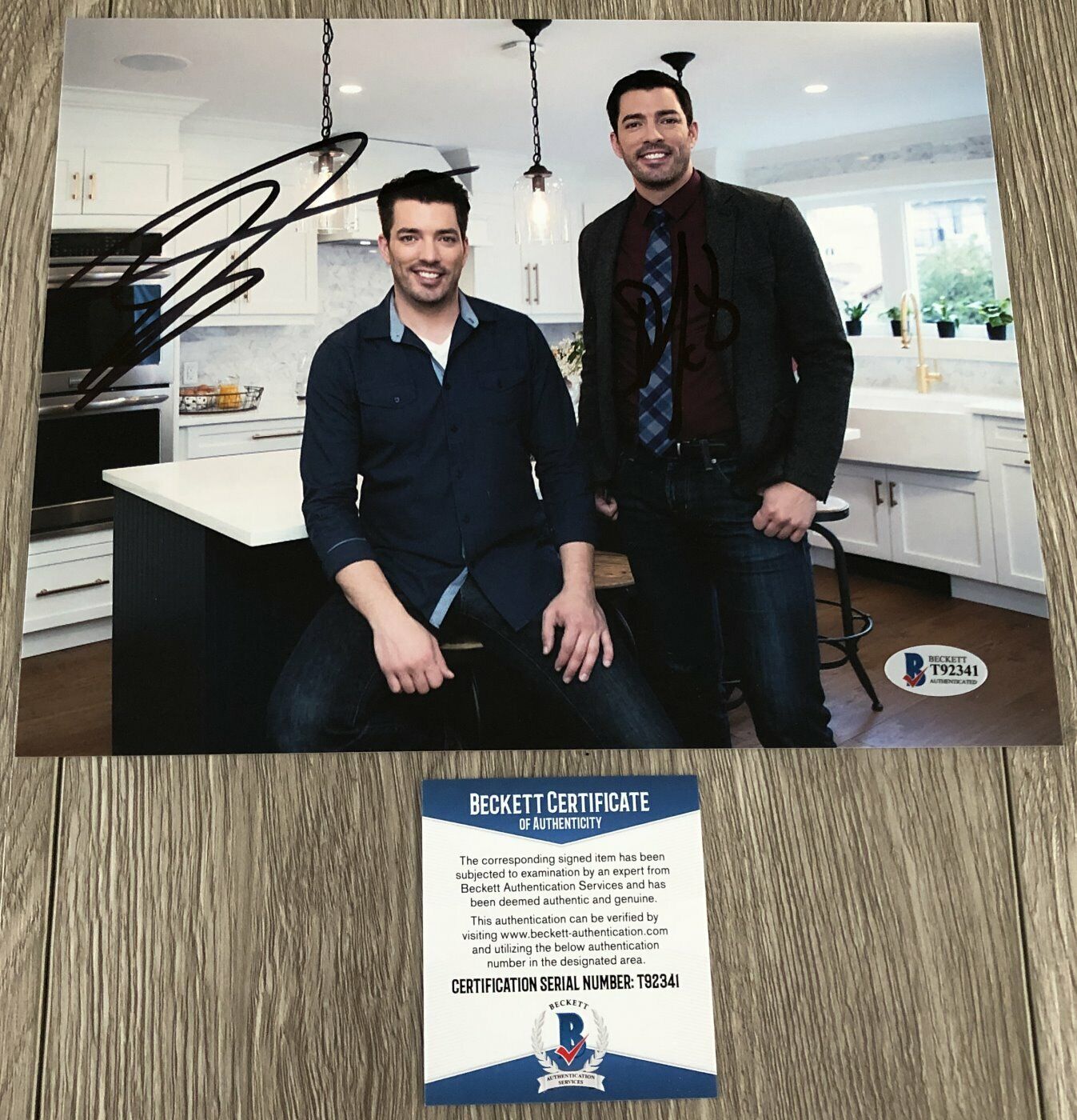 DREW & JONATHAN SCOTT SIGNED PROPERTY BROTHERS 8x10 Photo Poster painting wPROOF BECKETT BAS COA