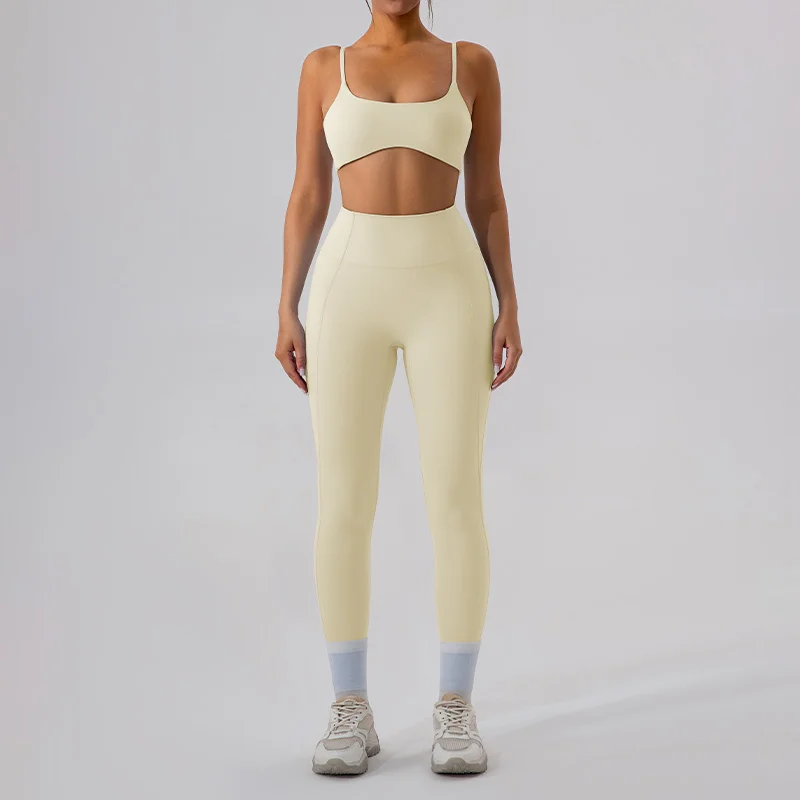 Sports bra & high-waisted skinny leggings sets