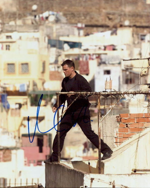 Matt Damon (The Bourne Identity) signed 8x10 Photo Poster painting