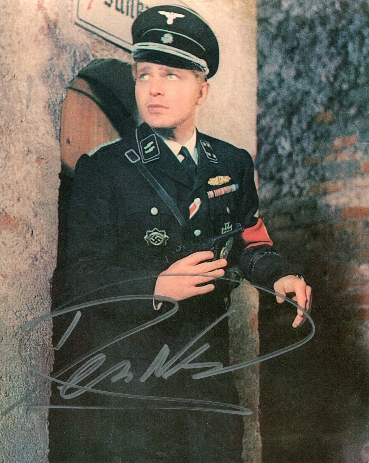 Actor Derren Nesbitt signed WHERE EAGLES DARE 8x10 Photo Poster painting - UACC DEALER SIGNING!