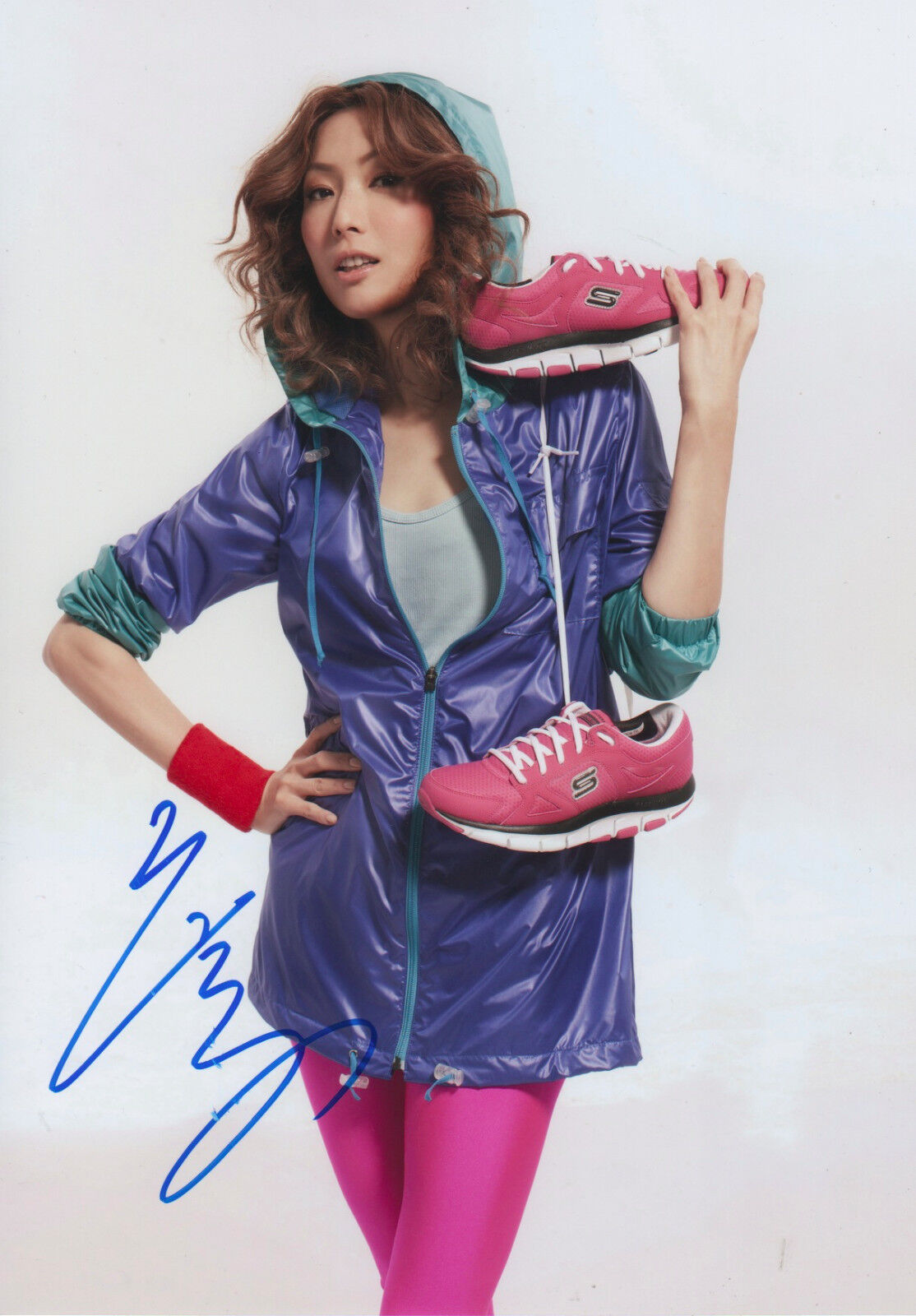 Sammi Cheng signed 8x12 inch Photo Poster painting autograph