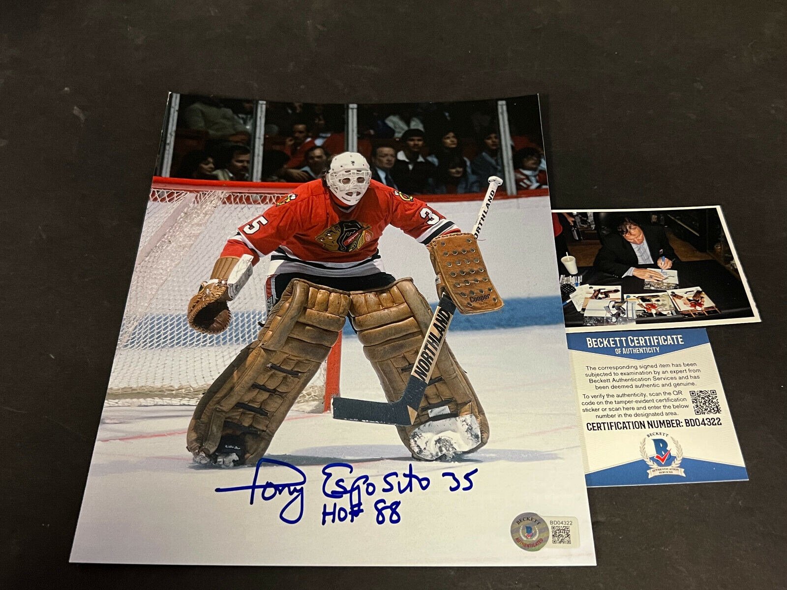 Tony Esposito Chicago Blackhawks Autographed Signed 8x10 Beckett COA .