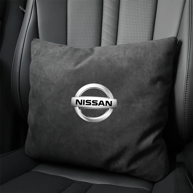 Dual-purpose car pillow/quilt 