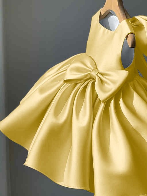 Daisda Ball Gown Sleeveless Square Neck Flower Girl Dresses Satin With Bow Pleats