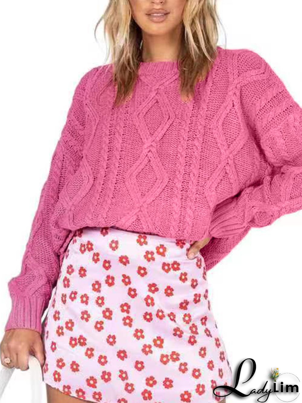 Women's Crew Neck Cable Knitted Sweater