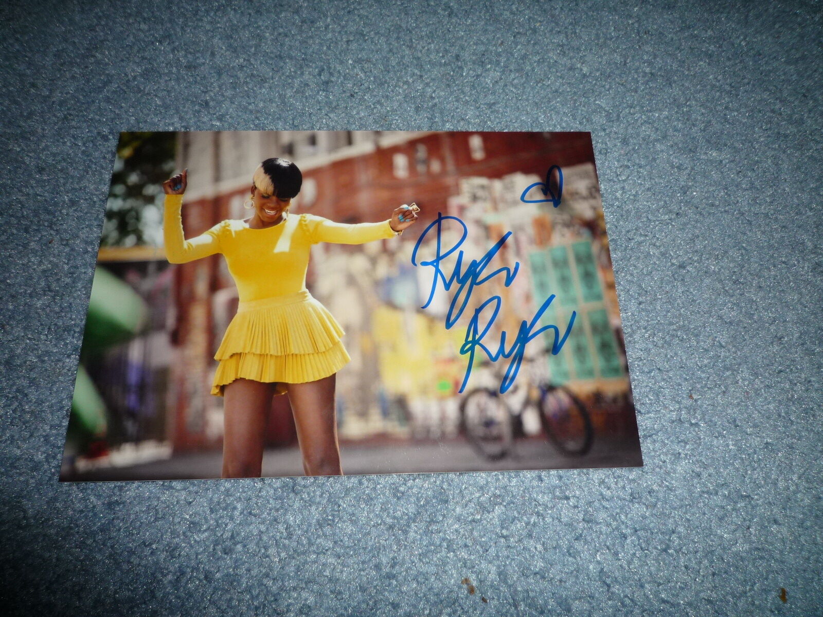 RYE RYE signed autograph In Person 5x7 inch (13x18cm) Ryeisha Berrain