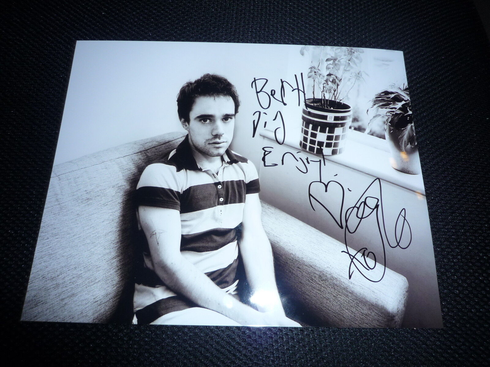 AVI BUFFALO signed autograph In Person 8x10 (20x25 cm)