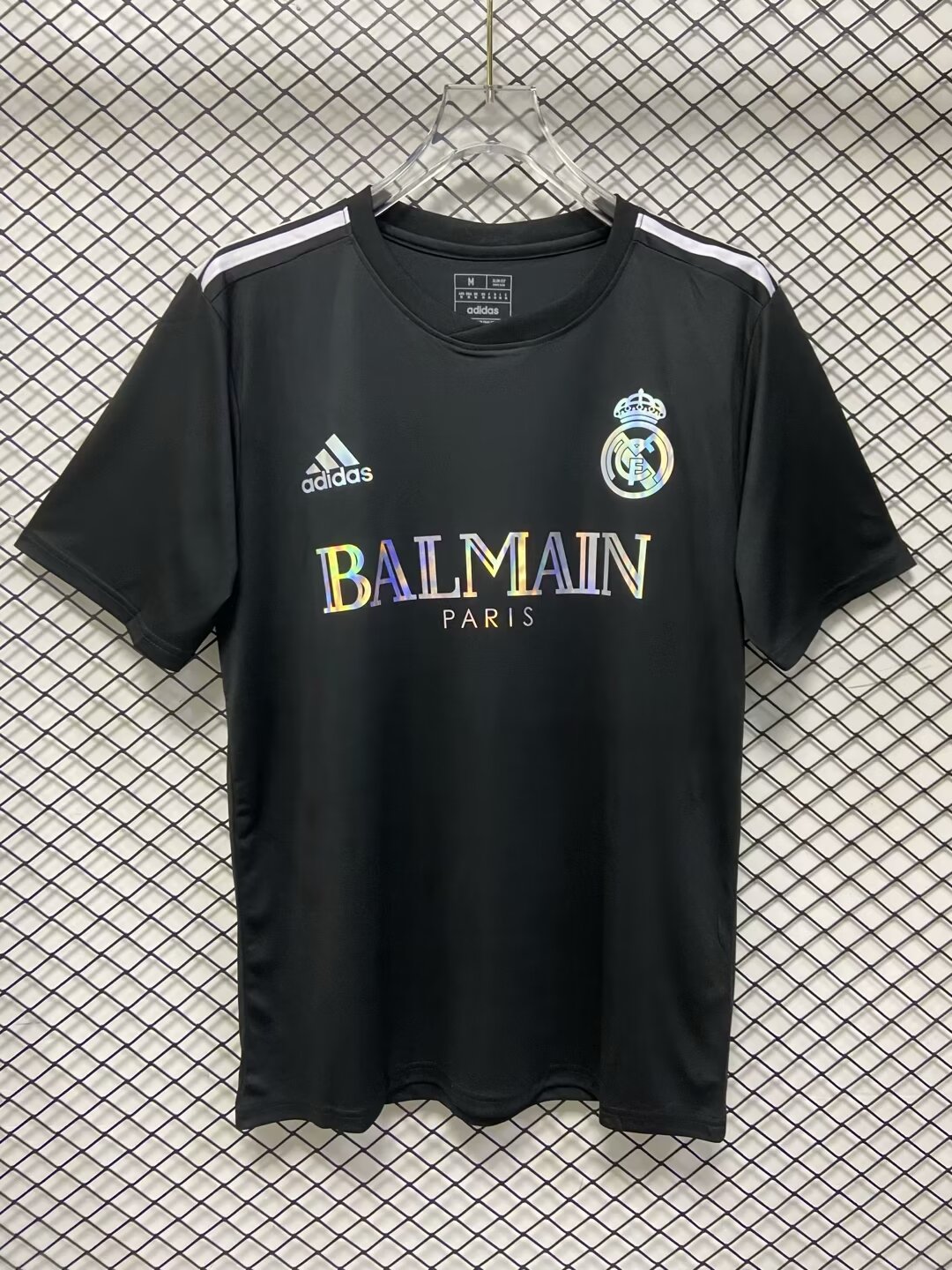 2023/24-CAS-RMD-BLK-GRAD-A05370