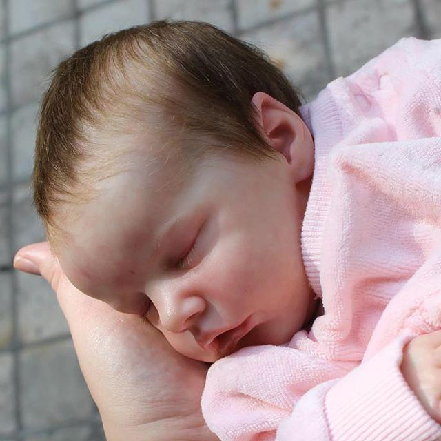  Reborn Mädchen Puppe 12'' Realistisch Schlafender Echte Ganzer Körper Baby Sanne mit Handbemalten Haar - RSDP-Rebornbabypuppen-Rebornbabypuppen.de®