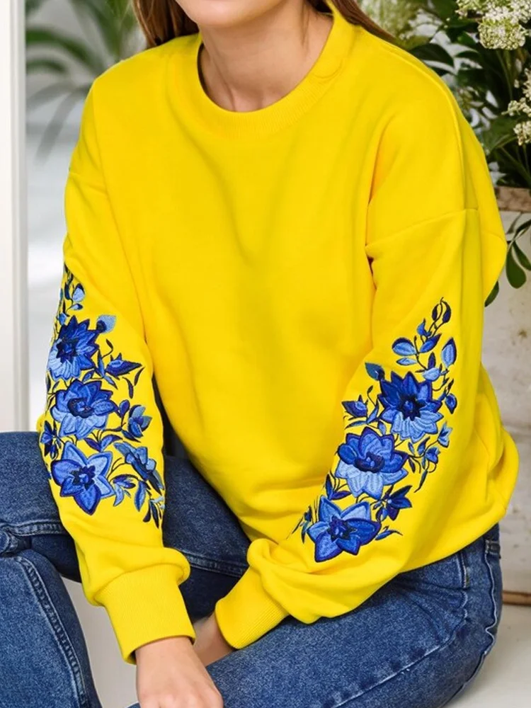 Ukraine Ethnic Floral Embroidered Crewneck Cozy Sweatshirt