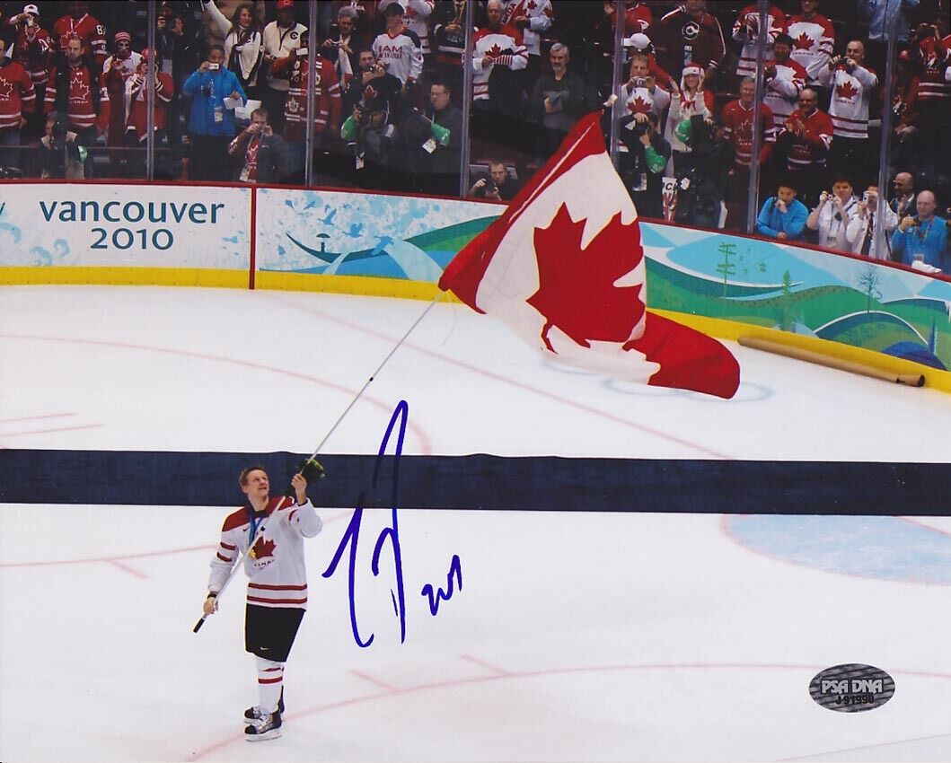 Corey Perry SIGNED 8x10 Photo Poster painting TEAM CANADA Olympics PSA/DNA AUTOGRAPHED