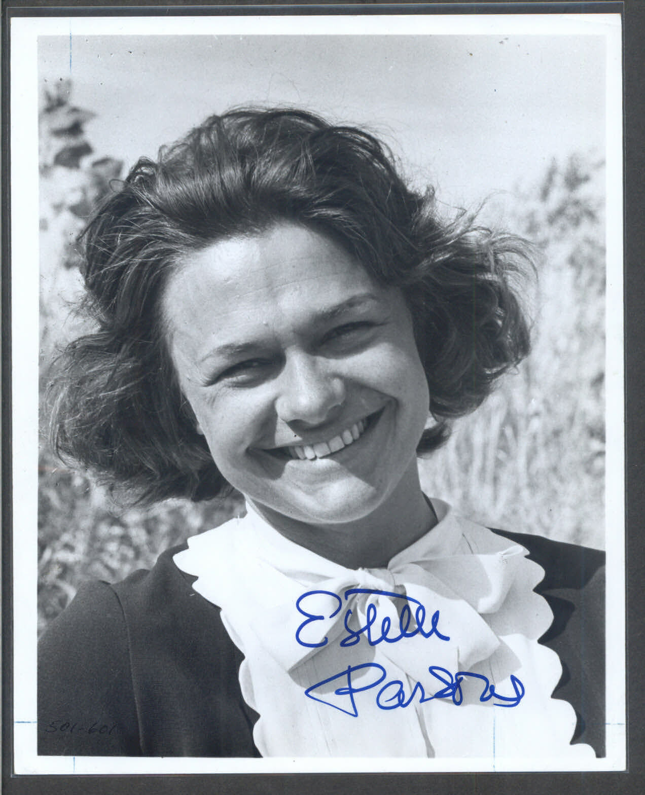 Estelle Parsons - Signed Vintage Celebrity Autograph Photo Poster painting - Bonnie and Clyde