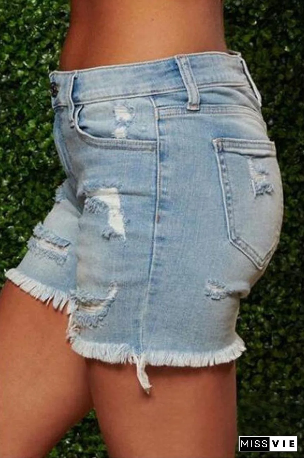On-trend Fringed Ripped Denim Shorts(3 Colors)