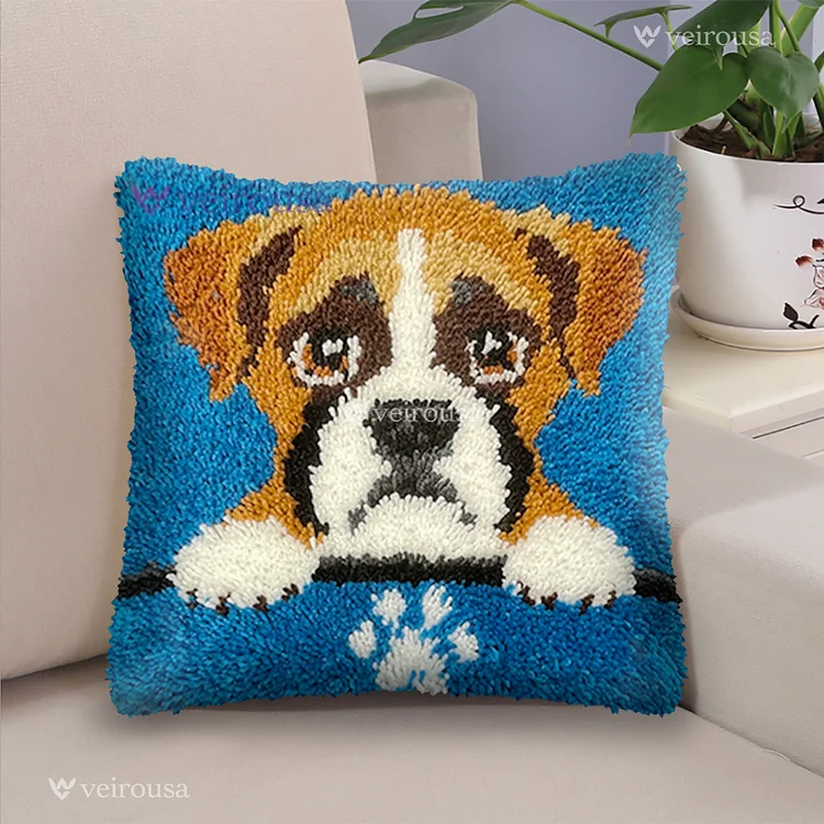 Boxer Puppy - Latch Hook Pillow Kit veirousa