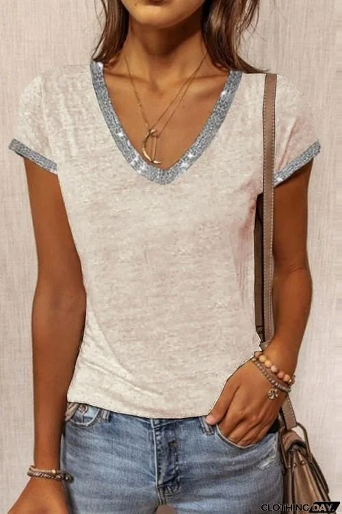 Bright Edge V-neck Slim Top T-shirt