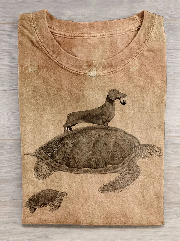 Dachshund And Turtle Art Print T-Shirt
